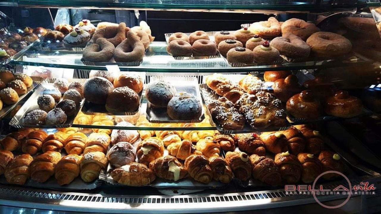 B&B La Mansarda Неаполь Экстерьер фото